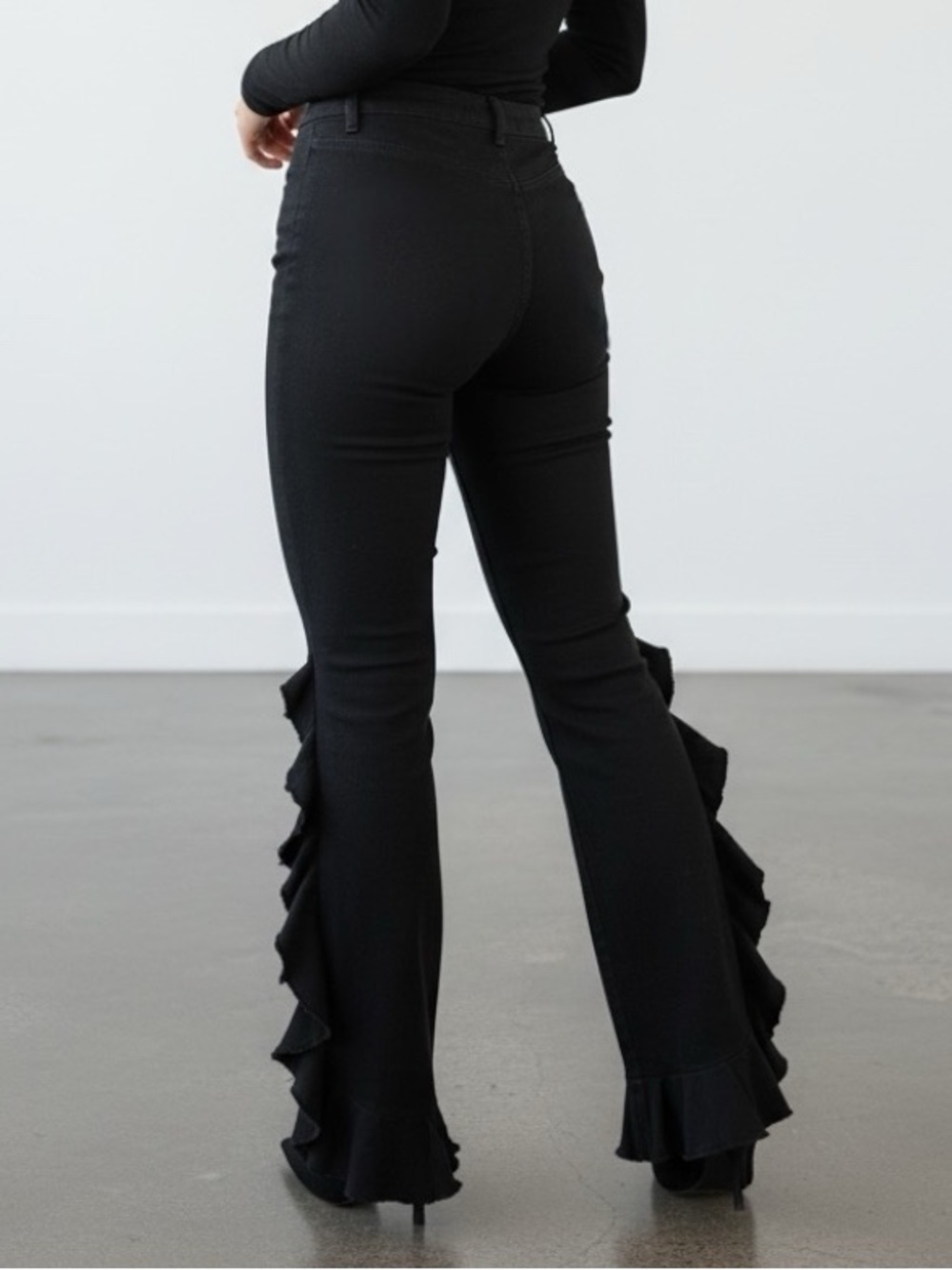GIAMBATTISTA VALLI GIAMBA PARIS Black Ruffle Detail Denim Pant